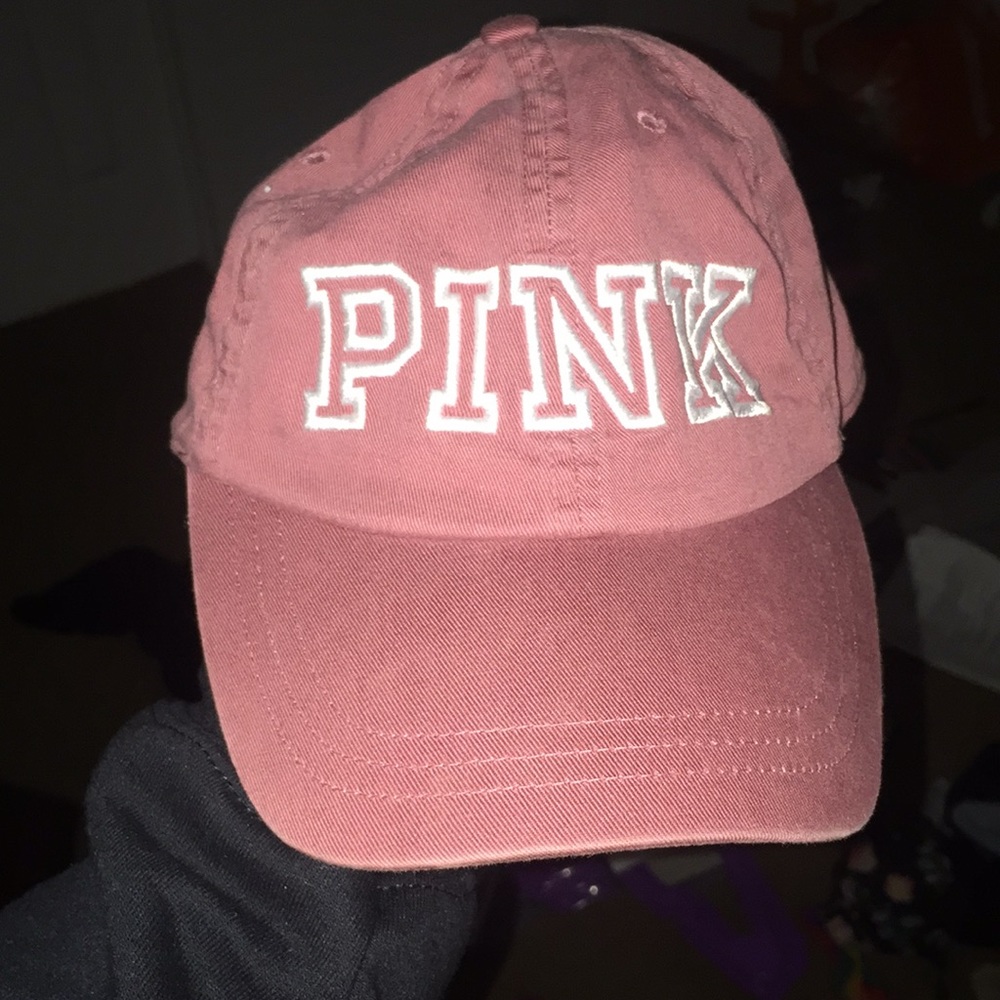 VS PINK hat